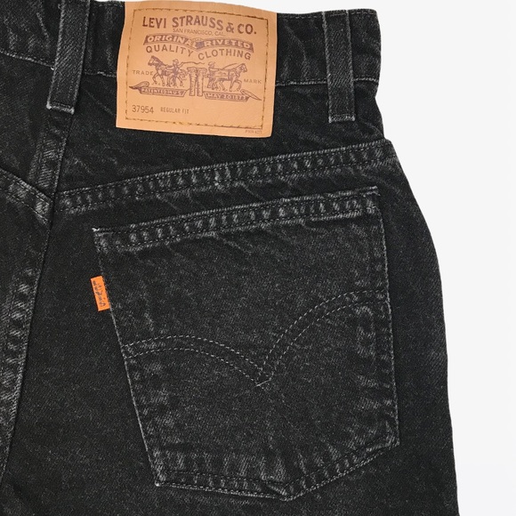 Levi’s 954 High-Rise Roll-Up Vintage Jean Shorts - 2/4 - Picture 12 of 17